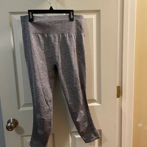Fabletics sync high waisted perforated 7/8